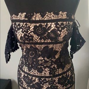 Express - Lace Midi Dress